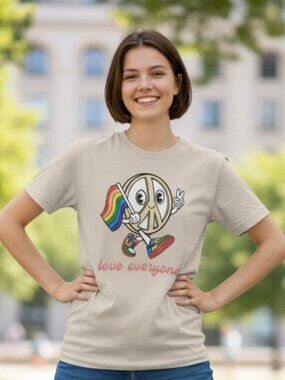 NWT Kartoon Mafia Peace Sign Love Everyone Rainbow Pride Unisex T-Shirt Sz L